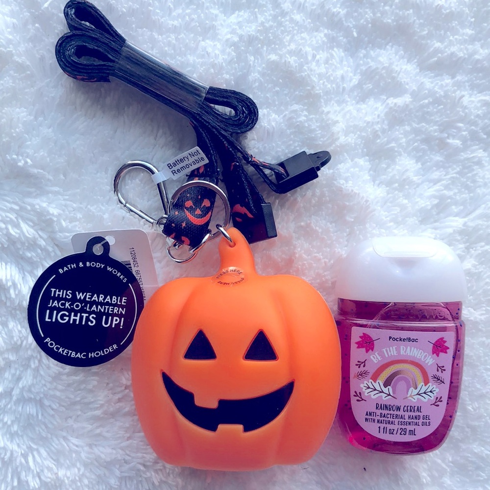 Bath and Body Works Light Up Pumpkin Lanyard Pocketbac Holder